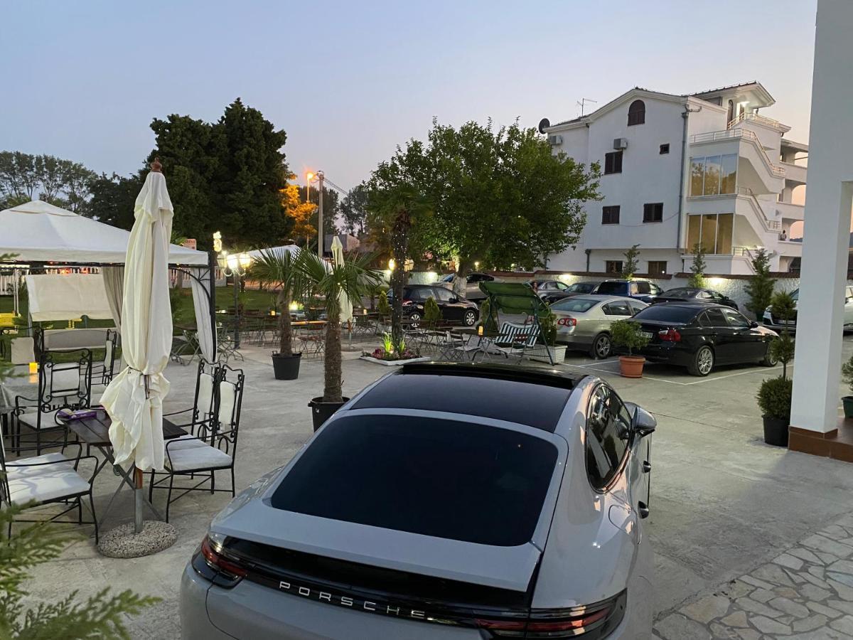 Apartments Vila Sara M 울친 외부 사진