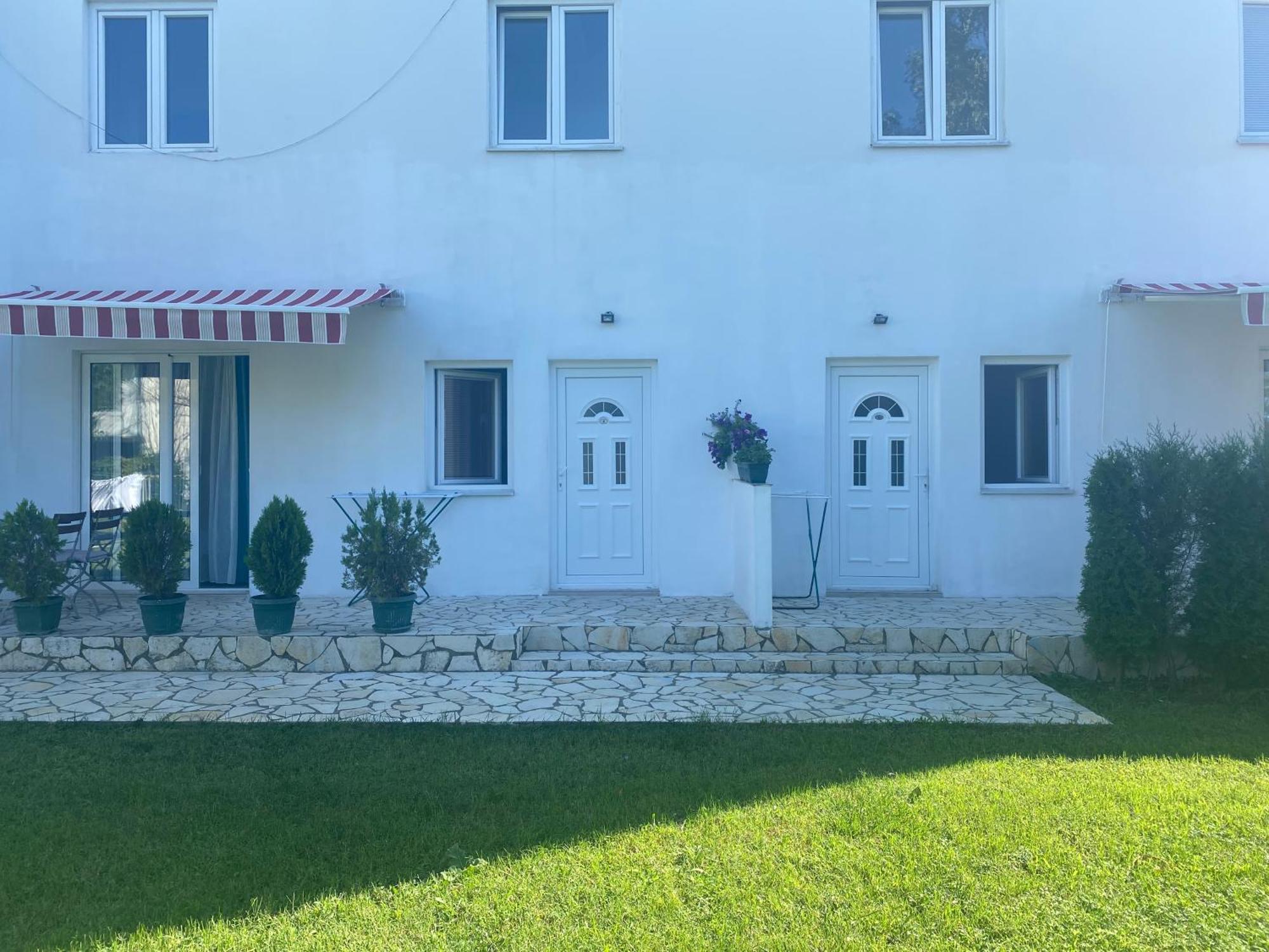 Apartments Vila Sara M 울친 외부 사진