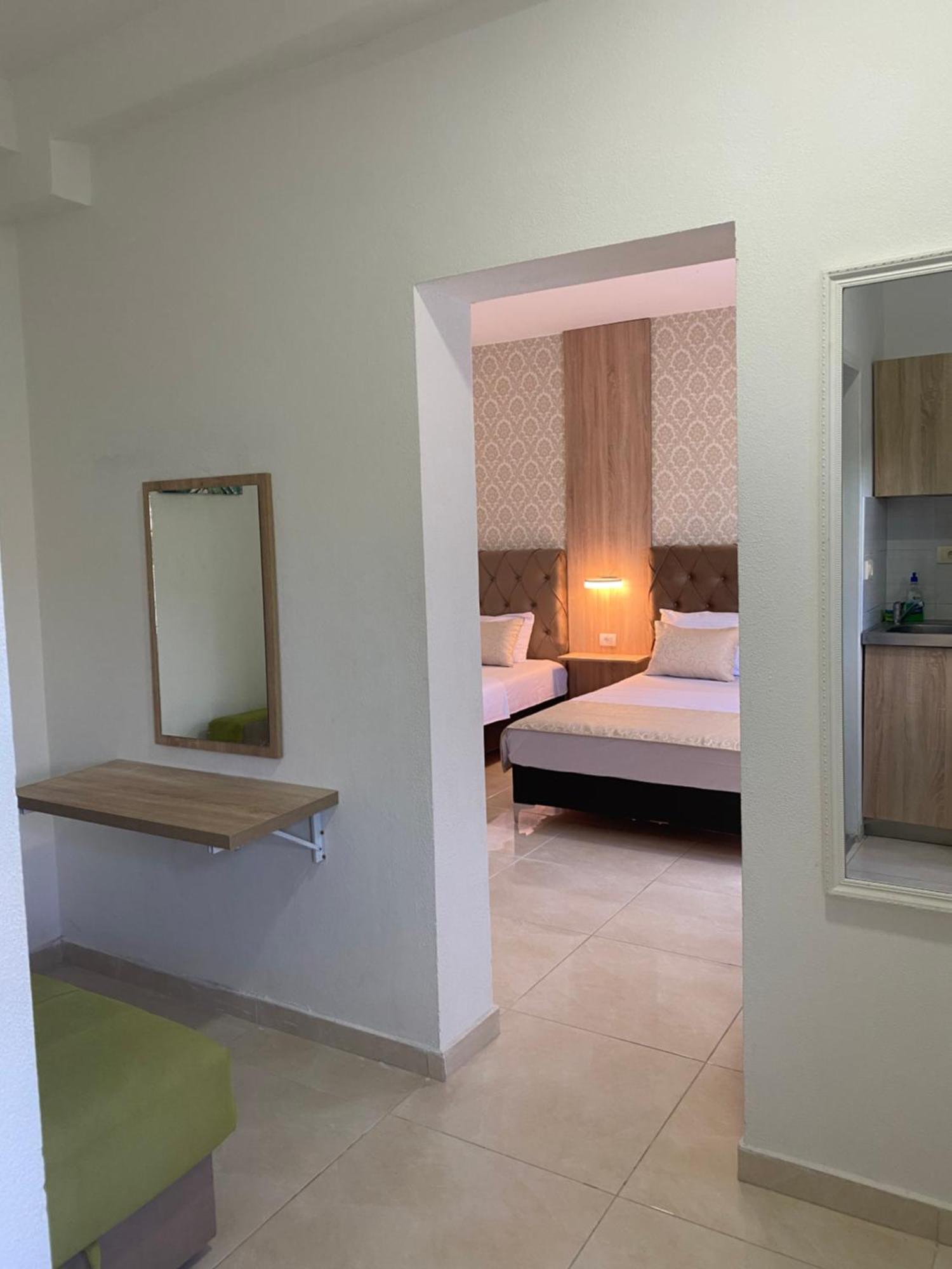 Apartments Vila Sara M 울친 외부 사진