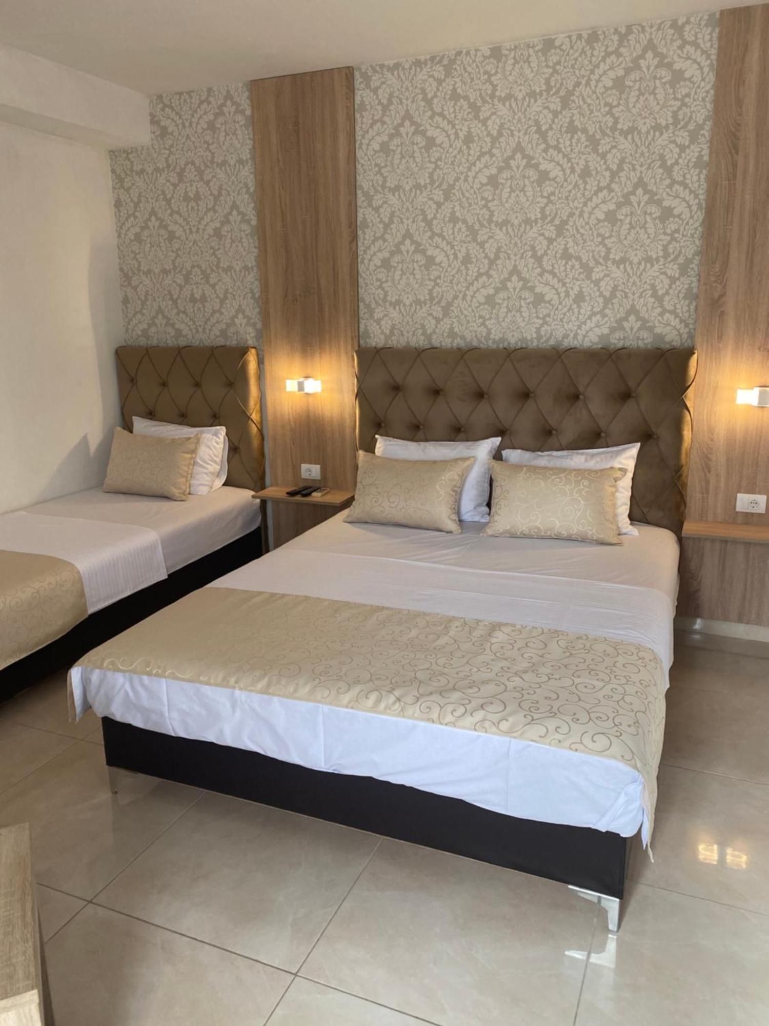 Apartments Vila Sara M 울친 외부 사진
